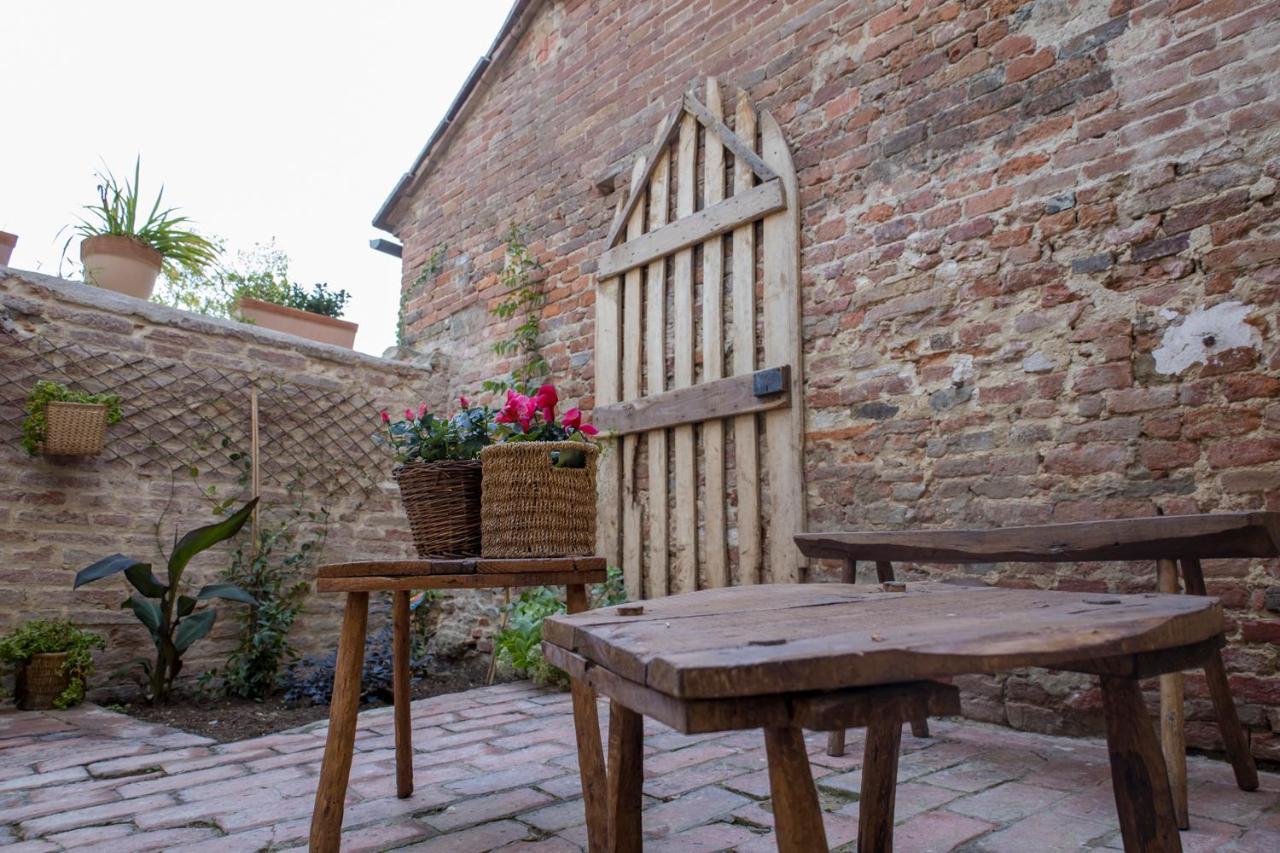 Bed and Breakfast In Collegiata Foiano Della Chiana Exterior foto
